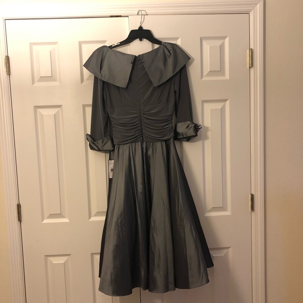 NWT Jessica Howard Grey 3/4 sleeve cocktail dress - Picture 3 of 3
